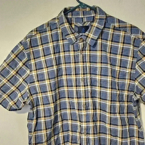 Prana Short Sleeve Button Down Size XL EUC - Picture 2 of 6